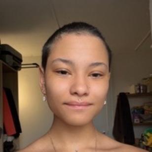 Ylona avatar