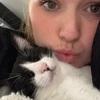 Satine: Jeune étudiante, qui adore les animaux !