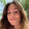 Louise: Disponible pour promener vos chiens ! 