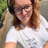 Christina: Professeur aimant les animaux en vacances 
