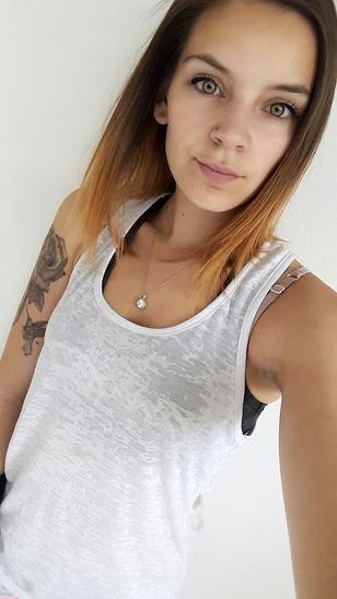 Maëva  avatar