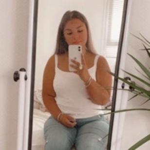 Lyna avatar