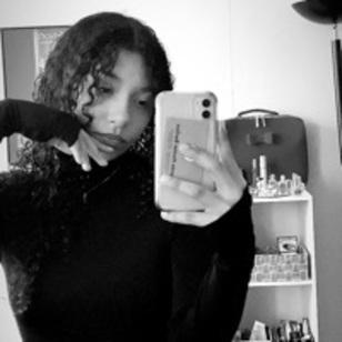 Laura avatar