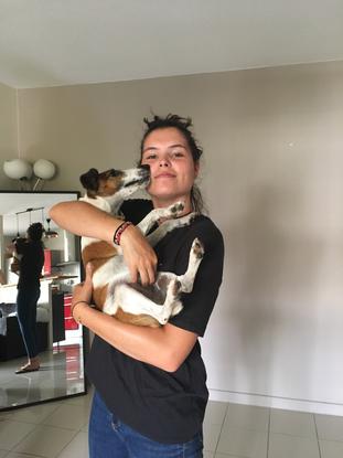 Margot ( Chienne de Charlotte âgée de 4 ans ) et Charlotte 
