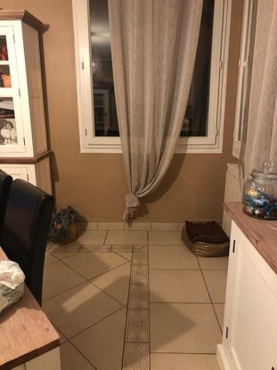 Salon + niche