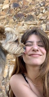 Nono qui me fait un bisou bisou